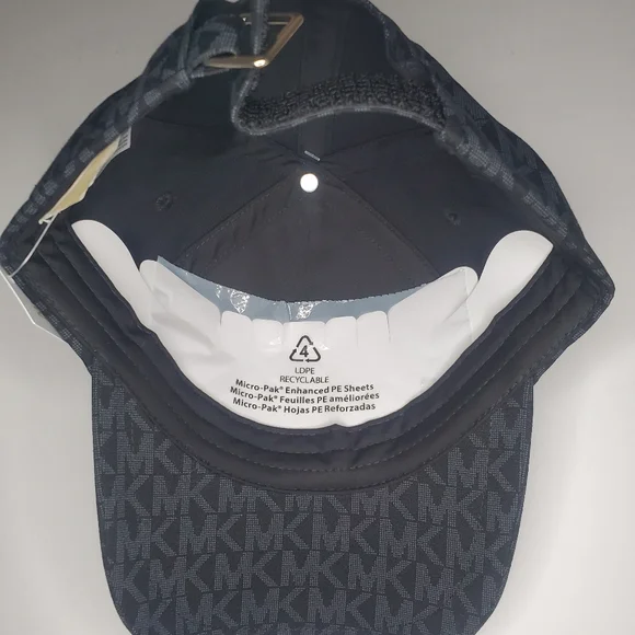 adjustable cap with magic closure.  one size, black. - Picture 3 of 10